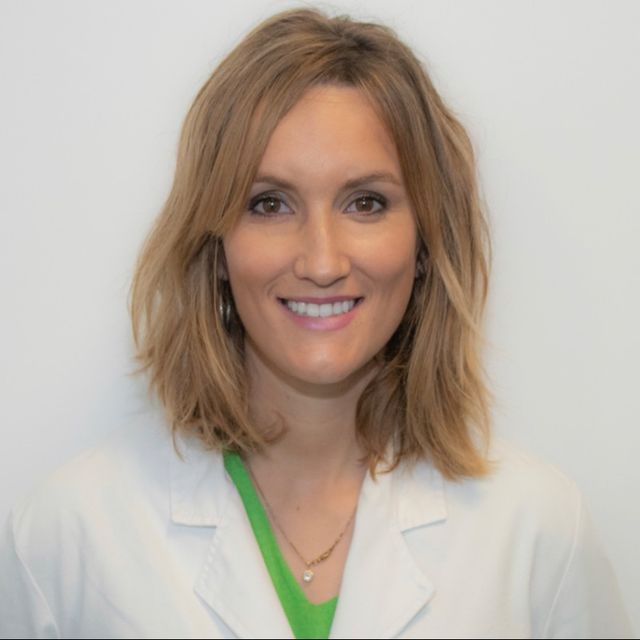 Marta Cerdá Ibáñez, Oftalmólogo Valencia