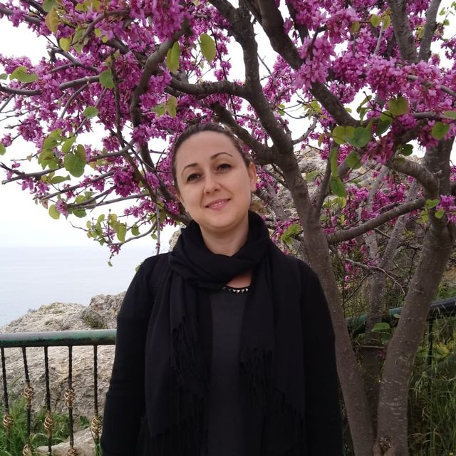 Elif Deniz, Psikoloji İzmir