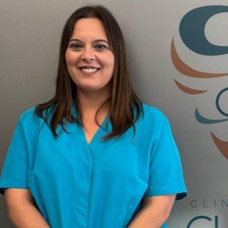 Acercar imagen: Raquel Cisneros, Higienista dental Torre del Mar