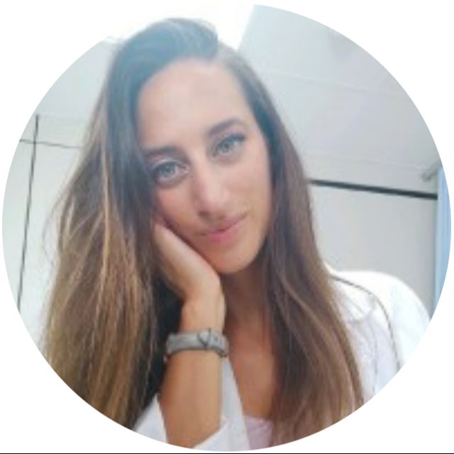 Camila Chanes, Traumatólogo Barcelona