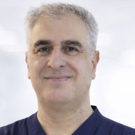 Khaled Hazzaa, Zahnarzt Berlin