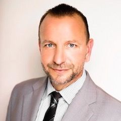 Miklos Molnar, Cirujano plástico Las Palmas de Gran Canaria