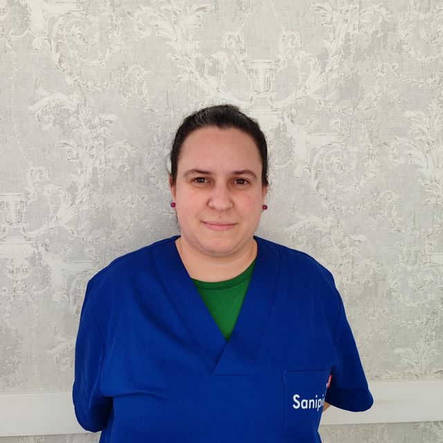 Esther Martínez Serrano, Fisioterapeuta Madrid