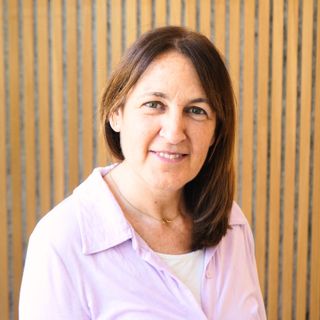 Acercar imagen: Cristina García Tebar, Terapeuta complementario Valencia