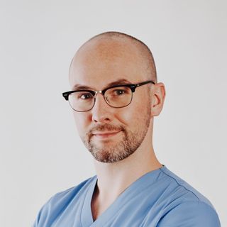 Powiększ obraz: Jakub Zienkiewicz, fizjoterapeuta Kraków