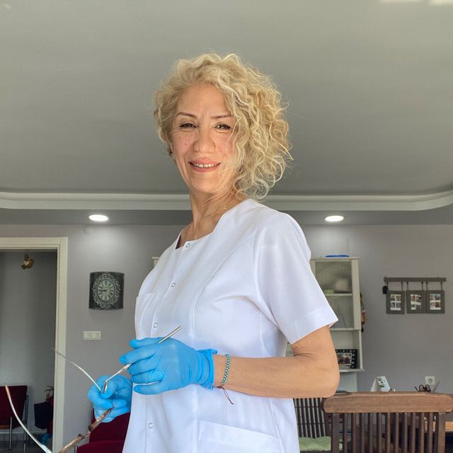 Meltem Gürbüz, Diş Hekimi Zonguldak