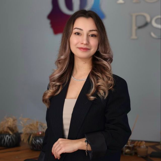 Ayşe Nur Koşar, Psikoloji Antalya