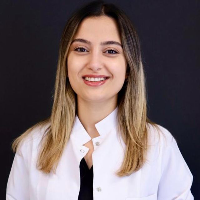 İrem Özdil, Diş Hekimi Diyarbakır