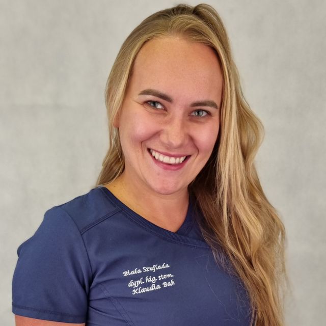 Klaudia Bąk , higienistka/higienista stomatologiczny Szczecin