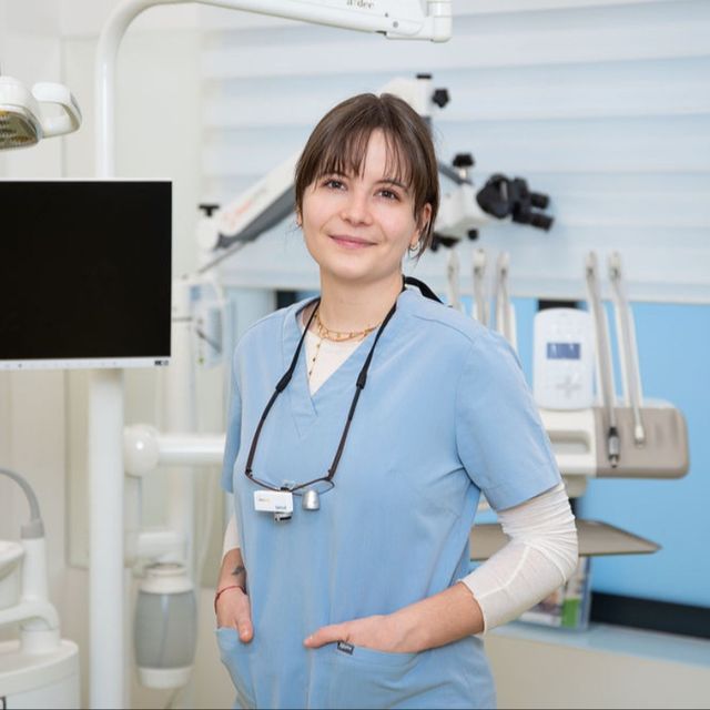 Julia Iwańska-Sakowska, stomatolog Poznań