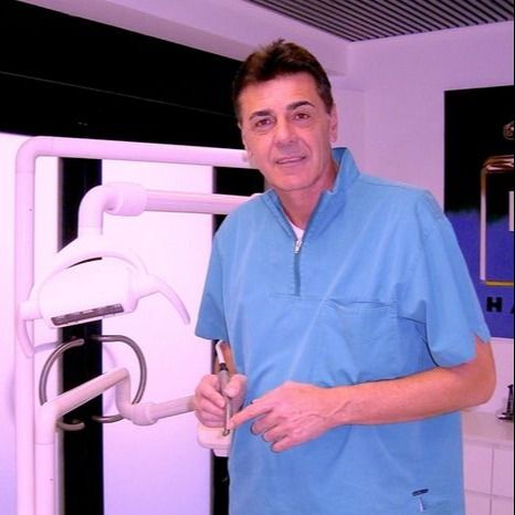 Giuseppe Maccherone, dentista Seregno