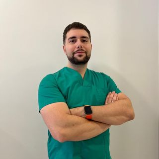 Acercar imagen: Oscar González, Higienista dental Igualada