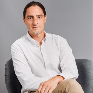 Cristian Charles LLuellas, Psicólogo Barcelona