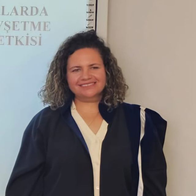 Ebru Şenel, Fiziksel Tıp Ve Rehabilitasyon İstanbul