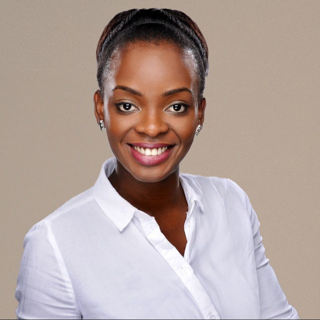 Amara Loweg, Plastischer & Ästhetischer Chirurg Darmstadt