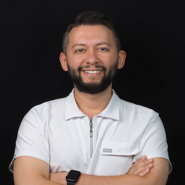 Gökhan Çiçekci, Protetik Diş Tedavisi Ankara