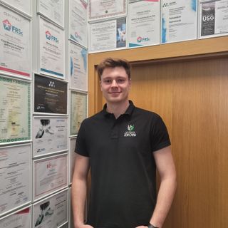 Powiększ obraz: Sebastian Szewczak, fizjoterapeuta Garwolin