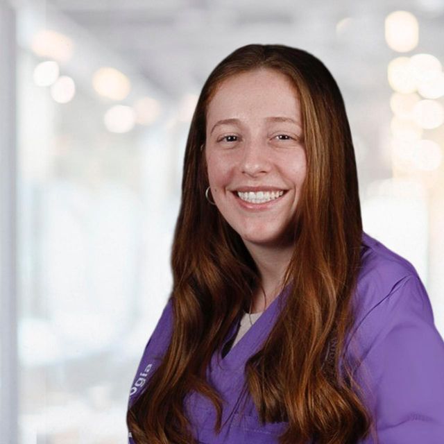 Elena Ghena, Dentista Málaga