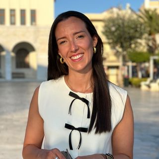 Acercar imagen: Carmen Loras García, Médico estético Valencia