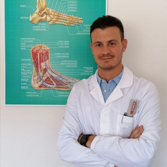 Simone Giacché, podologo Camaiore