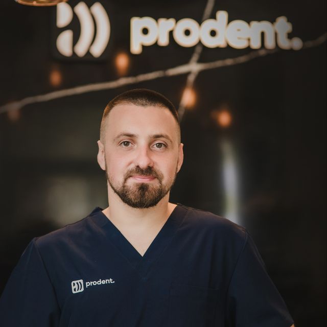 Paweł Pyziak, stomatolog Kraków