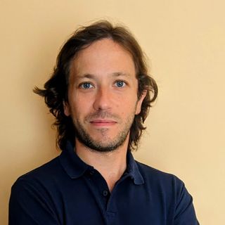 Acercar imagen: Juan Luis Pavón Albalat, Fisioterapeuta Sevilla
