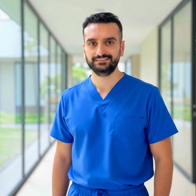 Luca Cristiano, chirurgo Brancaleone Marina