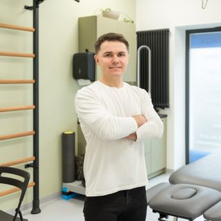 Powiększ obraz: Adam Szajkowski, fizjoterapeuta Wrocław