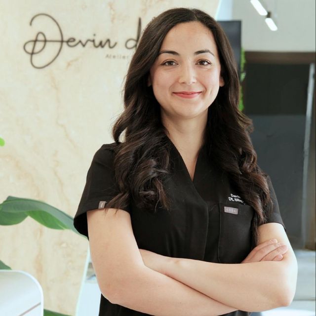 Sibel Özuslu, Diş Hekimi Manisa