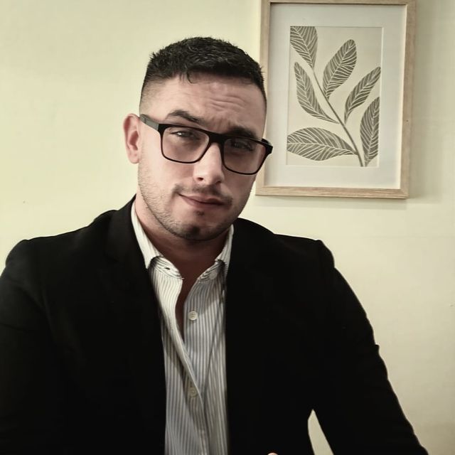 Sebastian Solari, Terapeuta complementario Rafelbunyol