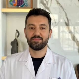 Resmi büyüt: Murat Çil, Dermatoloji Diyarbakır