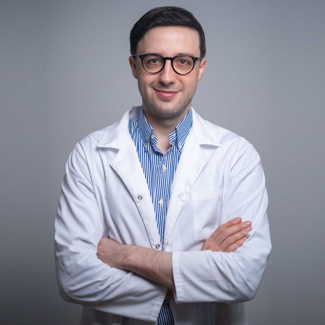 Albert Głaz, chirurg plastyczny Warszawa