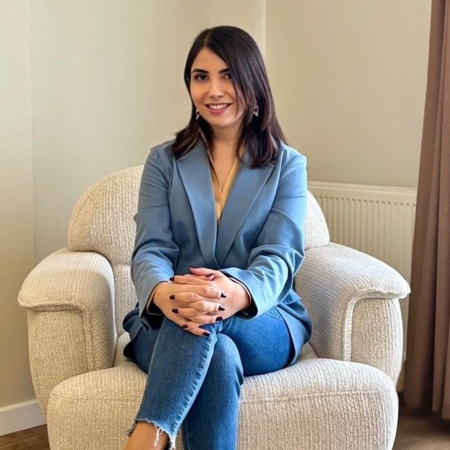 Cansu Aykaç, Psikoloji İzmir