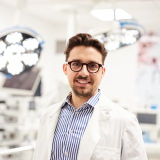 Powiększ obraz: Bartosz Bichalski, chirurg Ruda Śląska