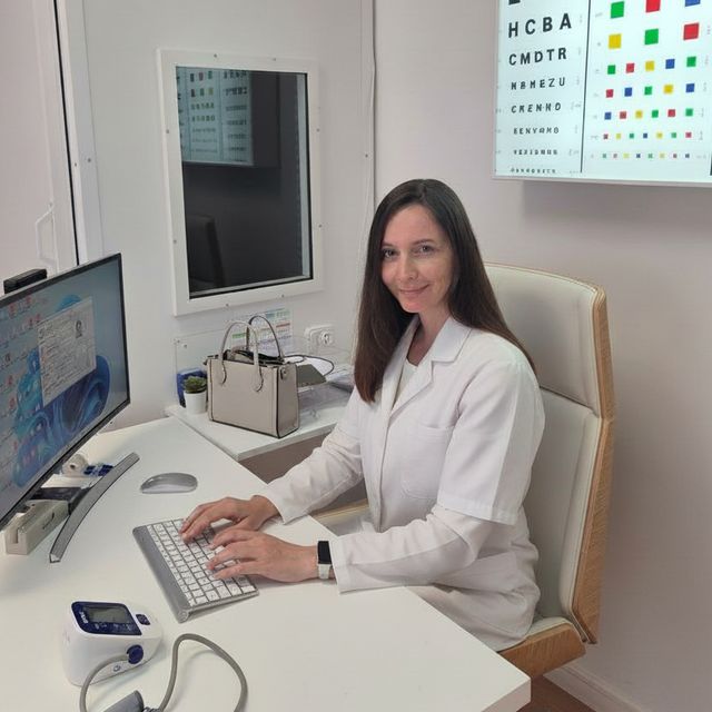 Elena Kryzhenovskaia, Médico general Valencia