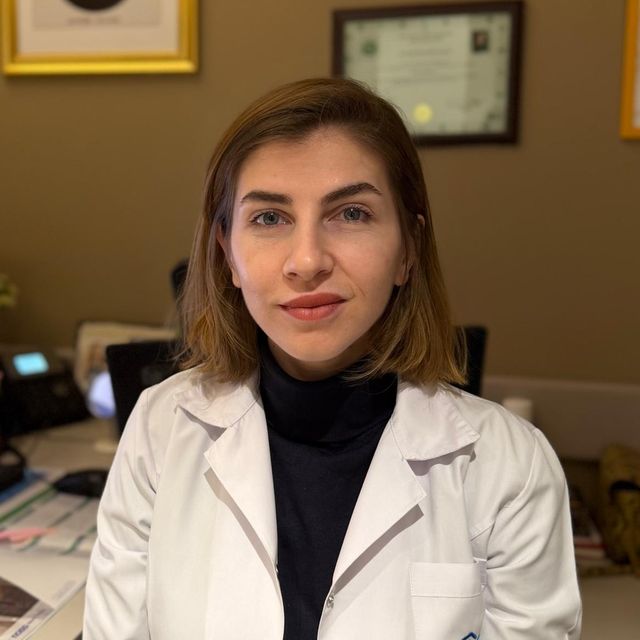 Özge Bakkal, Kadın Hastalıkları Ve Doğum Serdivan