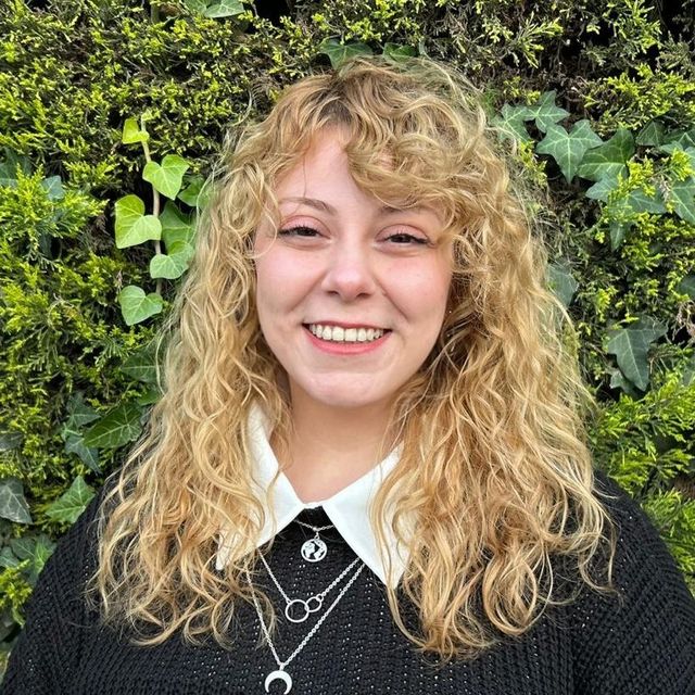 Deniz Bayramoğlu, Psikoloji İzmir