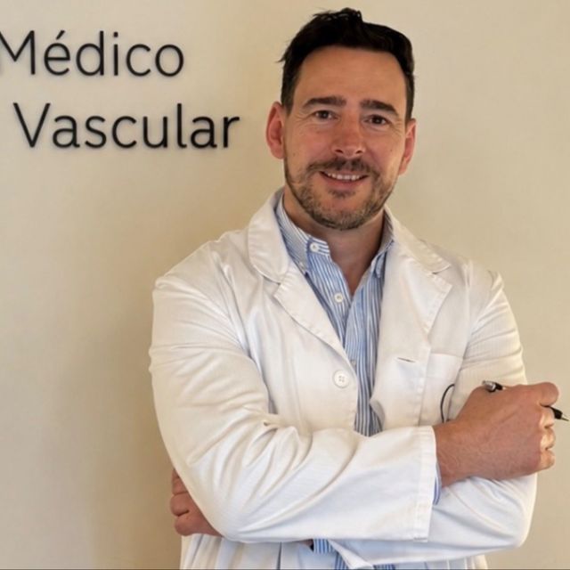 Lorenzo Álvarez Rodríguez, Angiólogo y cirujano vascular Rubí