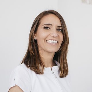 Acercar imagen: María Cuadrado Illán, Dentista Algorfa