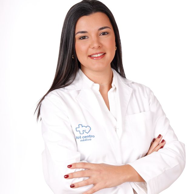 Ana Álvarez de los Corrales Lora-Villar, Psicólogo infantil Ecija