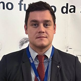 Powiększ obraz: Julian Krul, chirurg Łódź