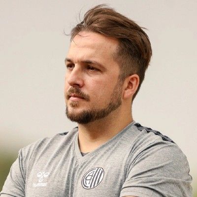 Rubén Adrián Polo Villegas, Fisioterapeuta Dos Hermanas