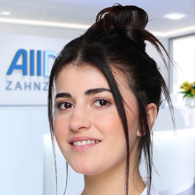 Sana Alshabk, Zahnarzt Berlin