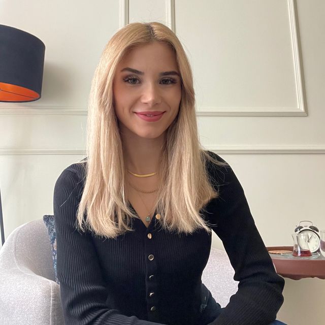 Özge Şiran, Psikoloji İstanbul