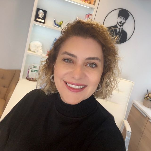 Özlem Sancak, Diş Hekimi Ankara