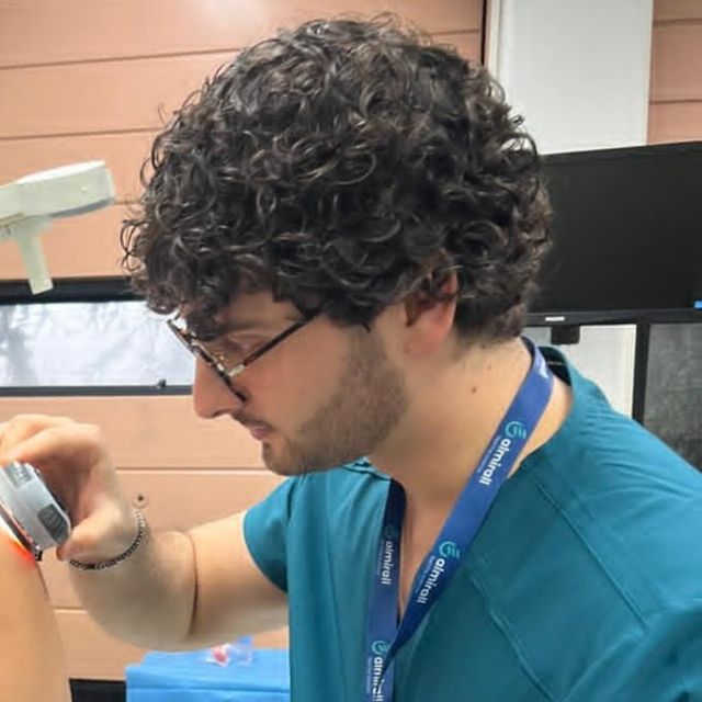 Daniele Cecere, dermatologo Napoli