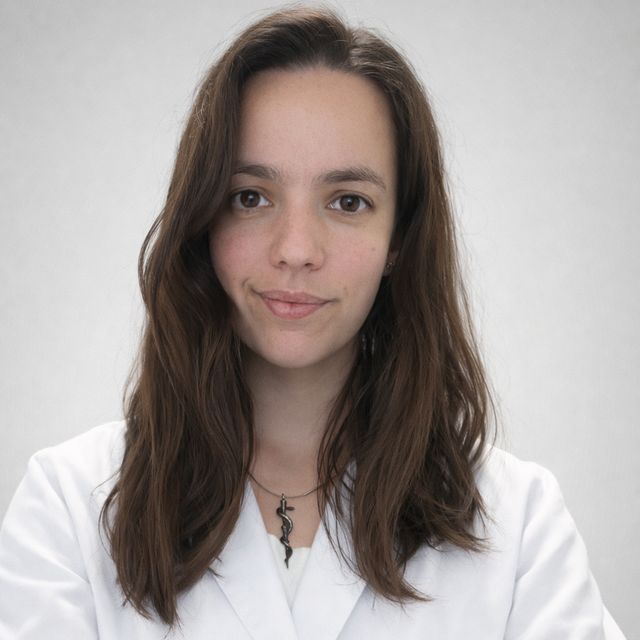 Paula Hoz San Bartolomé, Médico rehabilitador Barcelona