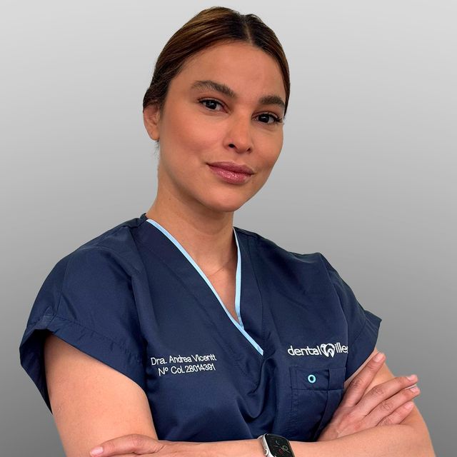 Andrea Salazar Vicent, Dentista Illescas
