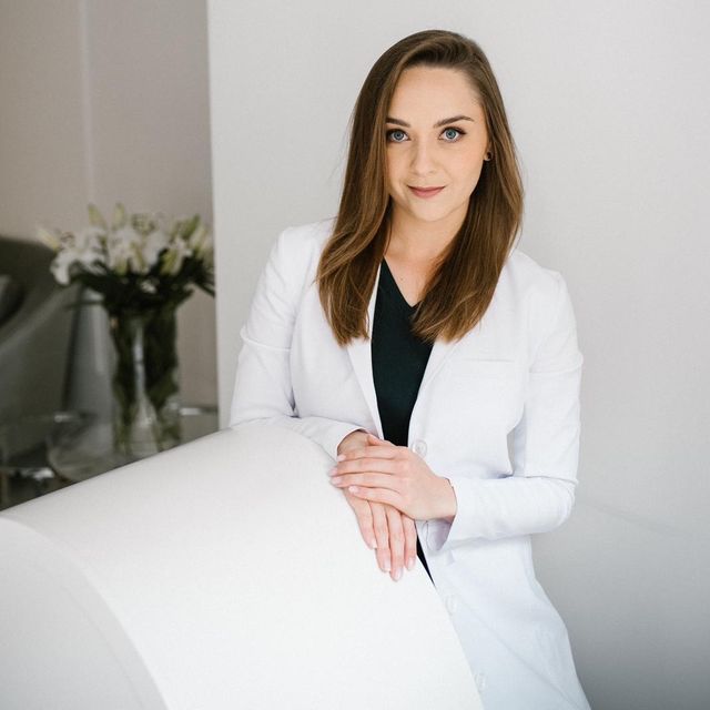 Julia Dobosz-Nowak , stomatolog Poznań