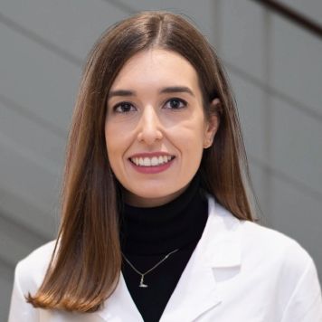 Lena Giralt Peret, Oftalmólogo Barcelona